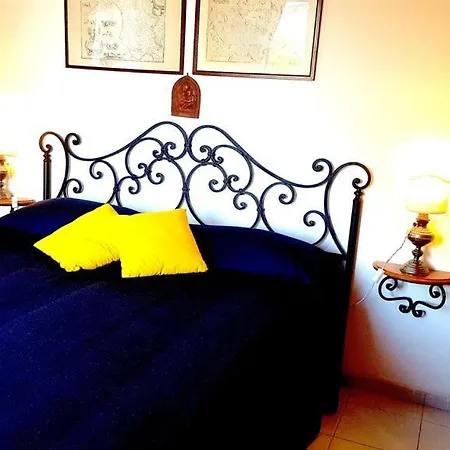 With Pool&5000 Mq&private Garden In Capri